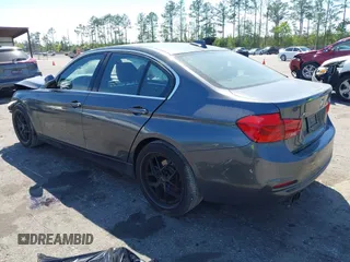 2018 BMW 3 Series 330i xDrive с VIN WBA8D9C50JEM32978, выставлен на аукционе IAAI как лот 41894911 с пробегом 67 474 миль миль и . История ставок и продаж доступна на DreamBid. Изображение 3.