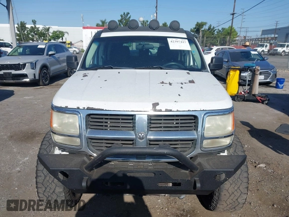 2011 Dodge Nitro Heat with VIN 1D4PT4GK9BW596989, listed as a IAAI auction lot 42397427 with 158,609 mi miles and . Bid and sale history available at DreamBid. Image 12.