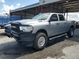 2019 Ram 2500 Tradesman z VIN 3C6UR5CJ3KG556303, wystawiony jako Copart lot #56096455 z przebiegiem 69 084 mil mil oraz Szkoda całkowita • Salvage title. Historia ofert i sprzedaży dostępna na DreamBid. Obrazek 1.