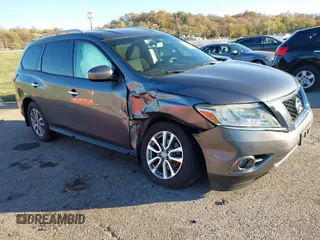 2016 Nissan Pathfinder Platinum with VIN 5N1AR2MMXGC629580, listed as a IAAI auction lot 40817601 with 106,046 mi miles. Bid and sale history available at carsss.com. Image 1.