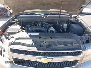 2007 Chevrolet Tahoe LTZ with VIN 1GNFC13J97R155705, listed as a IAAI auction lot 40914171 with 165,727 mi miles and . Bid and sale history available at DreamBid. Image 10.
