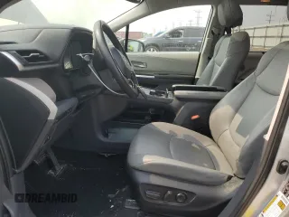 2022 Toyota Sienna XLE with VIN 5TDYRKEC0NS128511, listed as a Copart auction lot 59043675 with 57,573 mi miles and Salvage title. Bid and sale history available at DreamBid. Image 7.