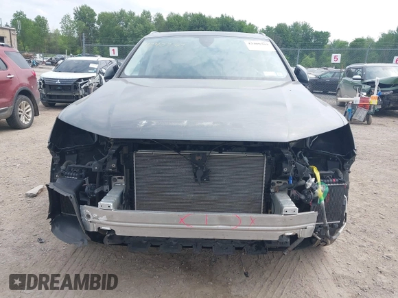 2019 Audi Q7 Prestige with VIN WA1VAAF78KD025828, listed as a IAAI auction lot 42409369 with 92,834 mi miles and . Bid and sale history available at DreamBid. Image 6.