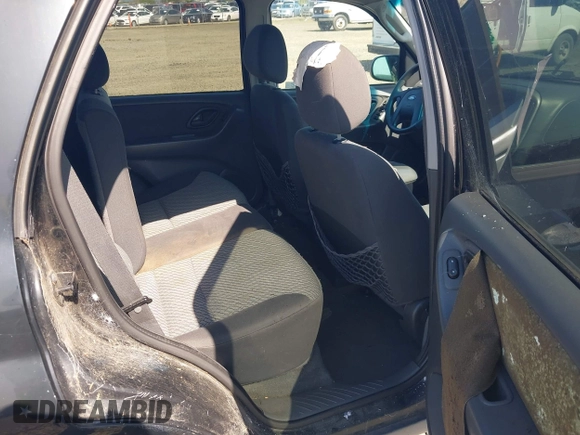 2003 Ford Escape XLT Popular 2 with VIN 1FMYU93113KC18744, listed as a IAAI auction lot 42027721 with 234,338 mi miles and . Bid and sale history available at DreamBid. Image 8.