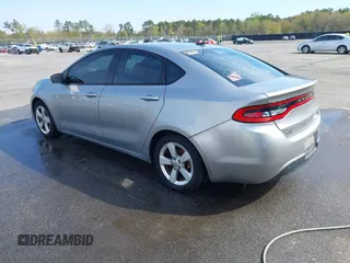 2015 Dodge Dart SXT z VIN 1C3CDFBB1FD186902, wystawiony jako IAAI lot #41836300 z przebiegiem 271 324 mil mil oraz . Historia ofert i sprzedaży dostępna na DreamBid. Obrazek 3.