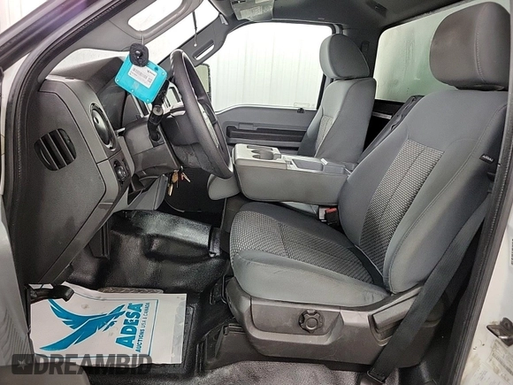 2013 Ford F-250 XL z VIN 1FDBF2B68DEB48275, wystawiony jako IAAI lot #42512434 z przebiegiem 434 130 mil mil oraz . Historia ofert i sprzedaży dostępna na DreamBid. Obrazek 21.