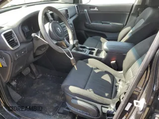 2020 Kia Sportage LX with VIN KNDPMCAC5L7810605, listed as a Copart auction lot 48679385 with 32,195 mi miles and Salvage Title. Bid and sale history available at DreamBid. Image 7.