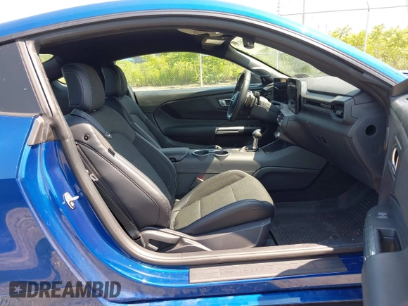 2024 Ford Mustang GT z VIN 1FA6P8CF8R5419756, wystawiony jako IAAI lot #42482363 z przebiegiem 20 480 mil mil oraz . Historia ofert i sprzedaży dostępna na DreamBid. Obrazek 5.