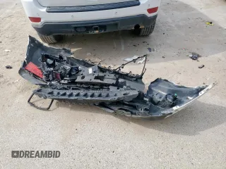 2017 Jeep Grand Cherokee Laredo z VIN 1C4RJFAG9HC620326, wystawiony jako Copart lot #57279455 z przebiegiem 169 750 mil mil oraz Szkoda całkowita • Salvage title. Historia ofert i sprzedaży dostępna na DreamBid. Obrazek 13.