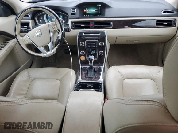 2015 Volvo XC70 T5 Drive-E Premier with VIN YV440MBK6F1221559, listed as a Copart auction lot 54736165 with 187,520 mi miles and Clean Title. Bid and sale history available at DreamBid. Image 8.