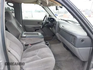 2005 Chevrolet Tahoe LS with VIN 1GNEC13V65J227051, listed as a IAAI auction lot 42100821 with 279,059 mi miles. Bid and sale history available at carsss.com. Image 5.