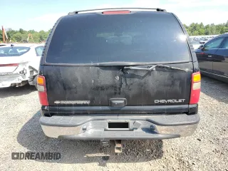 2002 Chevrolet Suburban Z71 with VIN 3GNFK16Z92G328507, listed as a Copart auction lot 65839945 with 235,047 mi miles and Clean title. Bid and sale history available at DreamBid. Image 6.
