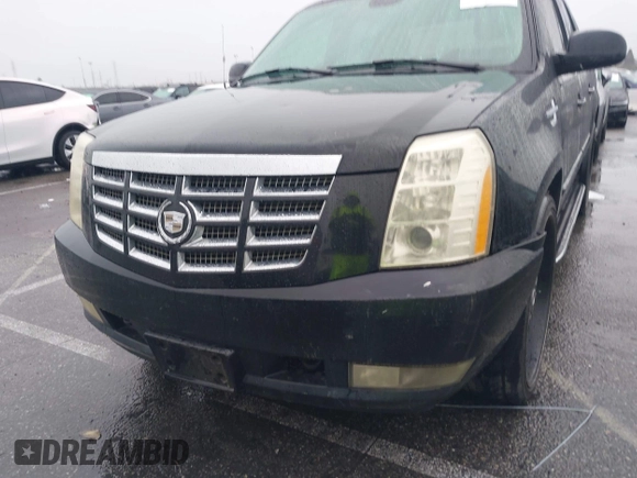 2007 Cadillac Escalade EXT with VIN 3GYFK62887G197848, listed as a IAAI auction lot 42100948 with 154,695 mi miles. Bid and sale history available at carsss.com. Image 6.