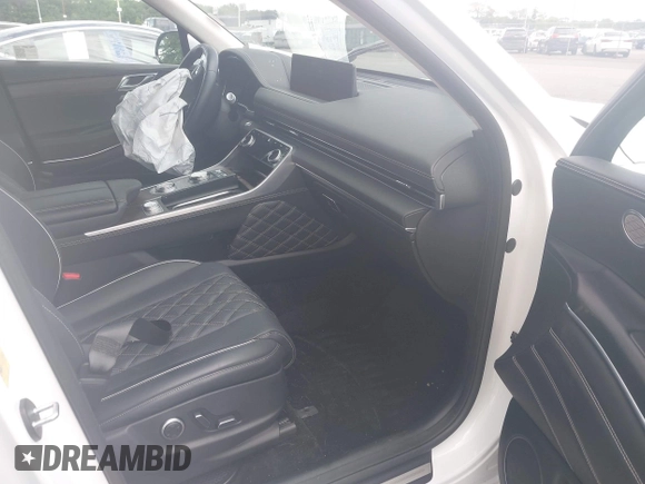 2024 Genesis GV80 with VIN KMUHCESC0RU173549, listed as a IAAI auction lot 42333368 with 7,526 mi miles and . Bid and sale history available at DreamBid. Image 5.