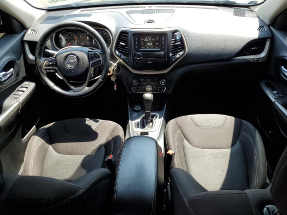 2016 Jeep Cherokee Altitude with VIN 1C4PJMCB5GW203151, listed as a Copart auction lot 61381395 with 147,805 mi miles and Salvage title. Bid and sale history available at DreamBid. Image 8.