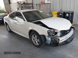 2008 Pontiac Grand Prix z VIN 2G2WP552481112608, wystawiony jako IAAI lot #42202355 z przebiegiem 209 195 mil mil oraz . Historia ofert i sprzedaży dostępna na DreamBid. Obrazek 1.
