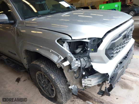 2024 Toyota Tacoma 4WD SR5 with VIN 3TMLB5JN4RM071338, listed as a IAAI auction lot 41742236 with 9,367 mi miles. Bid and sale history available at carsss.com. Image 21.