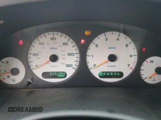2001 Dodge Caravan EX z VIN 2B8GP74LX1R338158, wystawiony jako Copart lot #50803865 z przebiegiem 226 284 mil mil oraz Tytuł czysty. Historia ofert i sprzedaży dostępna na DreamBid. Obrazek 9.