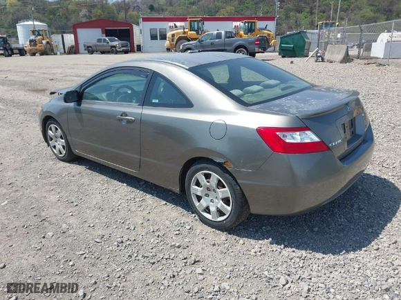 2007 Honda Civic Cpe LX with VIN 2HGFG12647H522215, listed as a IAAI auction lot 42080642 with 225,269 mi miles. Bid and sale history available at carsss.com. Image 3.
