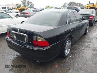 2005 Lincoln LS w/Luxury Pkg with VIN 1LNHM86S85Y618900, listed as a IAAI auction lot 41308598 with 203,974 mi miles. Bid and sale history available at carsss.com. Image 4.