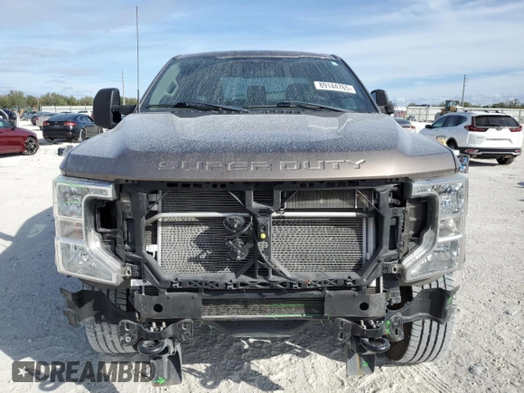 2022 Ford F-250 XL with VIN 1FT8X2BT4NEE14085, listed as a Copart auction lot 89144765 with 95,321 mi miles and Salvage Title. Bid and sale history available at DreamBid. Image 5.