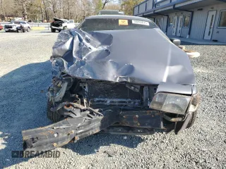 2006 Ford Crown Victoria z VIN 2FAFP73V86X122451, wystawiony jako Copart lot #50893875 z przebiegiem 338 845 mil mil oraz Szkoda całkowita • Salvage title. Historia ofert i sprzedaży dostępna na DreamBid. Obrazek 5.