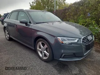 2017 Audi A3 z VIN WAUSPBFF0HA042585, wystawiony jako Copart lot #75627774 z przebiegiem 67 597 mil mil oraz Czysty tytuł • Clean title. Historia ofert i sprzedaży dostępna na DreamBid. Obrazek 1.