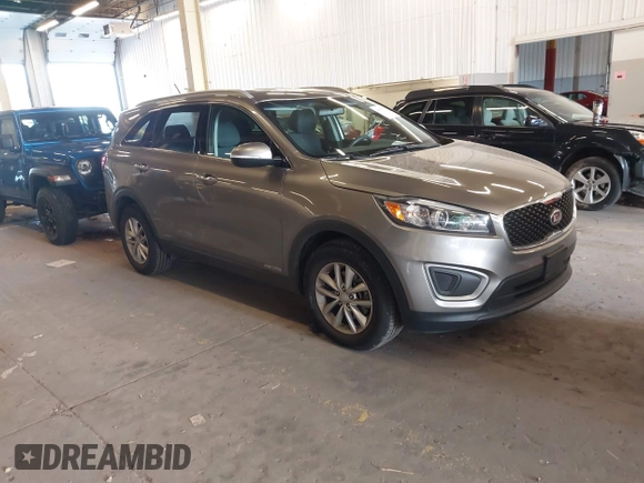 2017 Kia Sorento LX with VIN 5XYPGDA57HG199307, listed as a IAAI auction lot 41967654 with 88,112 mi miles and . Bid and sale history available at carsss.com. Image 1.
