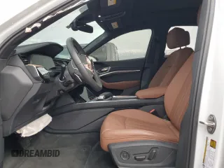 2024 Audi Q8 e-tron Premium Plus z VIN WA15AAGE8RB017425, wystawiony jako Copart lot #75212724 z przebiegiem 7 103 mil mil oraz Szkoda całkowita • Salvage title. Historia ofert i sprzedaży dostępna na DreamBid. Obrazek 7.