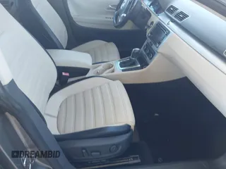 2012 Volkswagen CC Sport PZEV with VIN WVWMP7AN5CE500808, listed as a IAAI auction lot 41849450 with 132,611 mi miles. Bid and sale history available at carsss.com. Image 5.