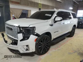2021 GMC Yukon XL Denali with VIN 1GKS2JKL8MR434043, listed as a Copart auction lot 83744304 with 64,700 mi miles and Salvage Title. Bid and sale history available at carsss.com. Image 1.