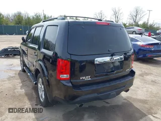 2014 Honda Pilot EX-L with VIN 5FNYF4H57EB009635, listed as a IAAI auction lot 41915219 with 272,017 mi miles. Bid and sale history available at carsss.com. Image 3.
