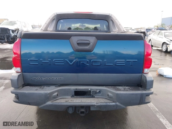 2006 Chevrolet Avalanche Z71 with VIN 3GNEK12Z36G131825, listed as a IAAI auction lot 41095431 with 349,879 mi miles. Bid and sale history available at carsss.com. Image 16.