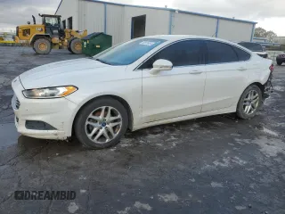 2016 Ford Fusion SE z VIN 1FA6P0HD5G5121123, wystawiony jako Copart lot #80975484 z przebiegiem 189 777 mil mil oraz Szkoda całkowita • Salvage title. Historia ofert i sprzedaży dostępna na DreamBid. Obrazek 1.