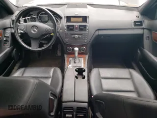 2009 Mercedes-Benz C 300 Sport z VIN WDDGF81X89F206349, wystawiony jako Copart lot #59436745 z przebiegiem 137 591 mil mil oraz Czysty tytuł • Clean title. Historia ofert i sprzedaży dostępna na DreamBid. Obrazek 8.