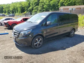 2017 Mercedes-Benz Metris Passenger z VIN WD4PG2EE5H3287071, wystawiony jako Copart lot #57412685 z przebiegiem 155 264 mil mil oraz Tytuł czysty. Historia ofert i sprzedaży dostępna na DreamBid. Obrazek 1.
