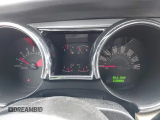 2006 Ford Mustang GT Deluxe with VIN 1ZVHT85H265254423, listed as a IAAI auction lot 41482622 with 122,049 mi miles. Bid and sale history available at carsss.com. Image 7.