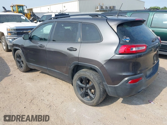 2017 Jeep Cherokee Altitude z VIN 1C4PJLAB9HW623297, wystawiony jako IAAI lot #42313357 z przebiegiem 220 795 mil mil oraz . Historia ofert i sprzedaży dostępna na DreamBid. Obrazek 3.