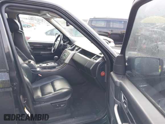 2007 Land Rover Range Rover Sport SC z VIN SALSH23497A111915, wystawiony jako IAAI lot #41491636 z przebiegiem 153 924 mil mil oraz . Historia ofert i sprzedaży dostępna na DreamBid. Obrazek 5.