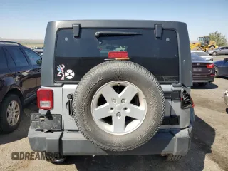 2018 Jeep Wrangler JK Unlimited Sport S with VIN 1C4BJWDG5JL828612, listed as a Copart auction lot 72783014 with 159,029 mi miles and Salvage Title. Bid and sale history available at carsss.com. Image 6.