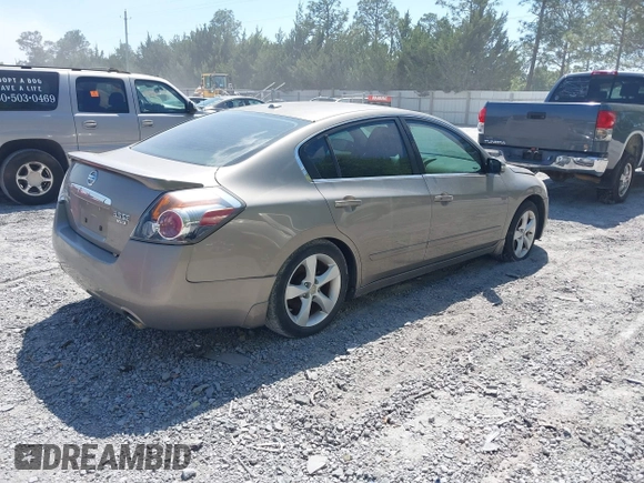 2007 Nissan Altima SL with VIN 1N4BL21E97C196766, listed as a IAAI auction lot 42032823 with 164,514 mi miles and . Bid and sale history available at DreamBid. Image 4.