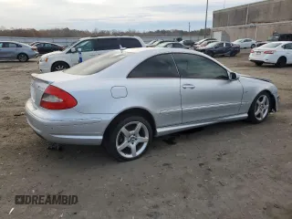 2007 Mercedes-Benz CLK-Class 5.5L with VIN WDBTJ72H77F212695, listed as a Copart auction lot 79744304 with 155,774 mi miles and Clean Title. Bid and sale history available at carsss.com. Image 3.