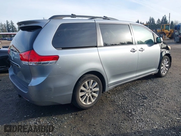 2011 Toyota Sienna XLE with VIN 5TDDK3DC9BS019003, listed as a IAAI auction lot 41359834 with 1 mi miles. Bid and sale history available at carsss.com. Image 4.