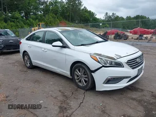 2015 Hyundai Sonata SE z VIN 5NPE24AF5FH067571, wystawiony jako IAAI lot #42390420 z przebiegiem 250 432 mil mil oraz . Historia ofert i sprzedaży dostępna na DreamBid. Obrazek 1.