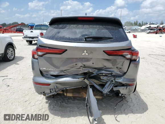 2024 Mitsubishi Outlander SE z VIN JA4J3VA88RZ022814, wystawiony jako Copart lot #54241155 z przebiegiem 19 338 mil mil oraz Nie do naprawy • Non repairable. Historia ofert i sprzedaży dostępna na DreamBid. Obrazek 6.