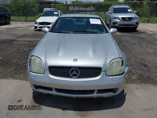 1999 Mercedes-Benz SLK 230/320 with VIN WDBKK47F1XF133747, listed as a IAAI auction lot 42611194 with Not provided miles and . Bid and sale history available at DreamBid. Image 6.