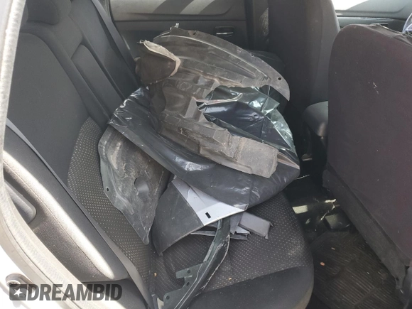 2016 Mitsubishi Outlander ES z VIN JA4AP3AU0GZ049072, wystawiony jako Copart lot #50887785 z przebiegiem 196 419 mil mil oraz Szkoda całkowita • Salvage title. Historia ofert i sprzedaży dostępna na DreamBid. Obrazek 13.