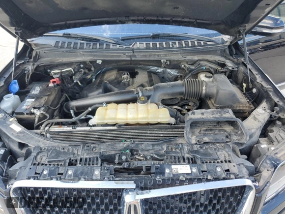 2020 Lincoln Navigator Reserve with VIN 5LMJJ2LT7LEL10228, listed as a Copart auction lot 48189985 with 68,344 mi miles and Clean title. Bid and sale history available at DreamBid. Image 12.