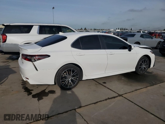 2022 Toyota Camry SE with VIN 4T1T11AK5NU645092, listed as a Copart auction lot 49741835 with 35,366 mi miles and Salvage Title. Bid and sale history available at carsss.com. Image 3.