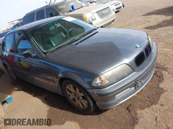2000 BMW 3 Series 323i z VIN WBAAM3349YCA89943, wystawiony jako IAAI lot #41601117 z przebiegiem 177 726 mil mil oraz . Historia ofert i sprzedaży dostępna na DreamBid. Obrazek 1.